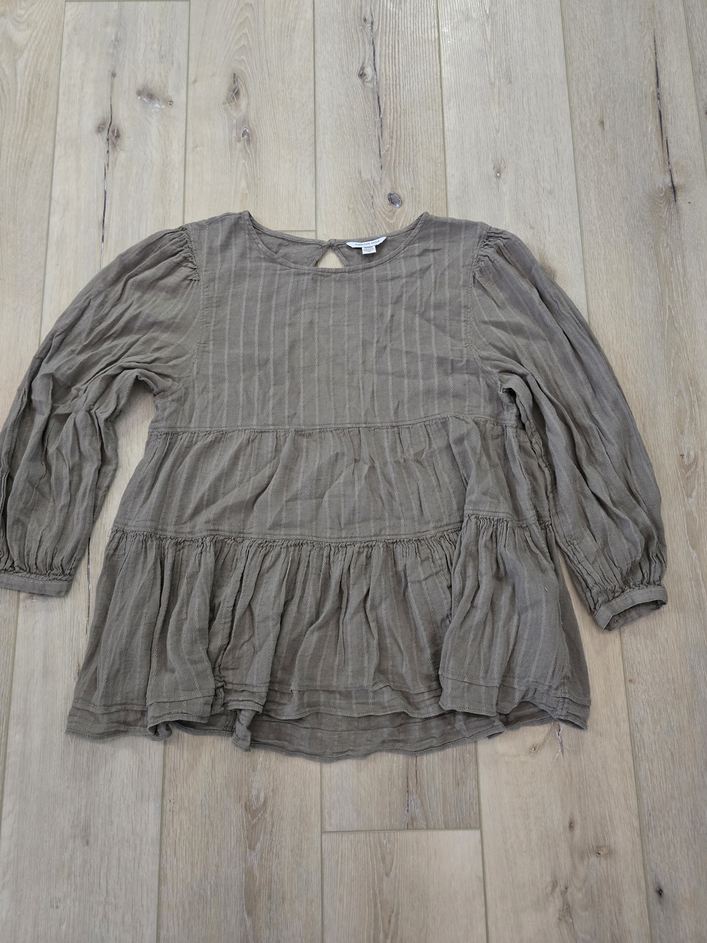 American Eagle Boho Tiered Babydoll Top Long Sleeve Open Back Olive Green